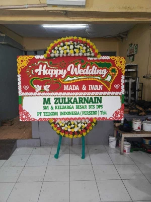 Papan Bunga di Sentul Highlands