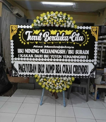 Papan Bunga di Sentul Highlands